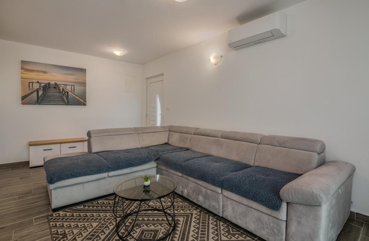 Apartment Diva Sveti Vid-Miholjice Zewnętrze zdjęcie